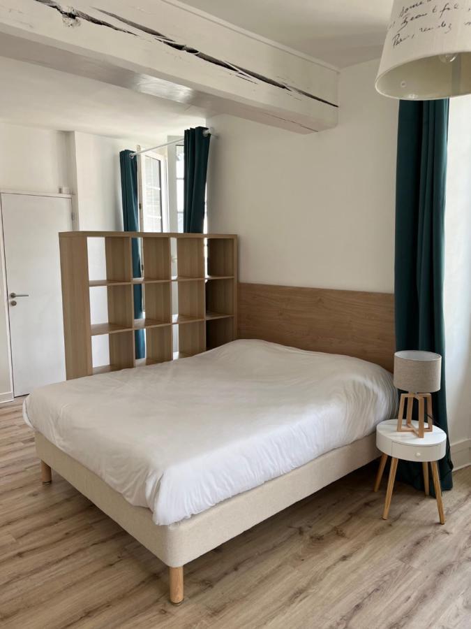 Appart'Hotel La Suze Sur Sarthe ภายนอก รูปภาพ
