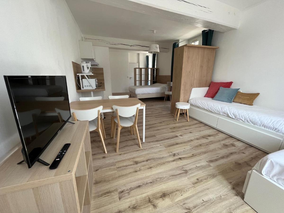 Appart'Hotel La Suze Sur Sarthe ภายนอก รูปภาพ
