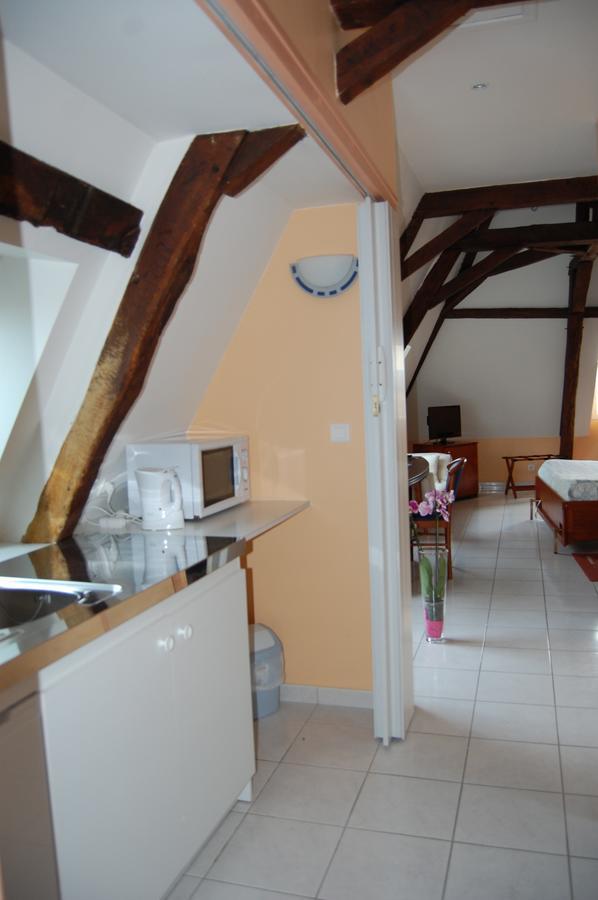Appart'Hotel La Suze Sur Sarthe ภายนอก รูปภาพ